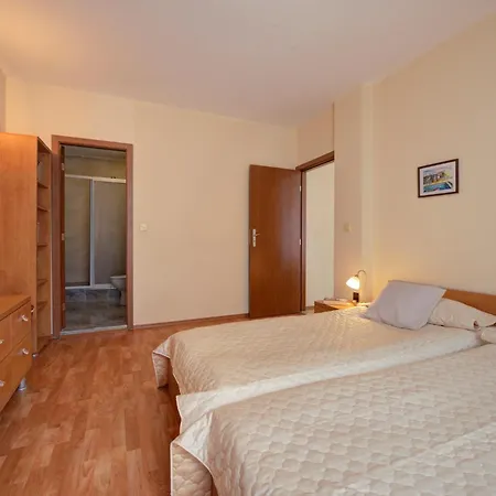 Lejlighed Elit 4 Apartments