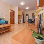 Elit 4 Apartamento