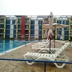 Elit 4 *