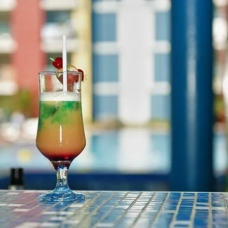 伊力特4号公寓 阳光海滩