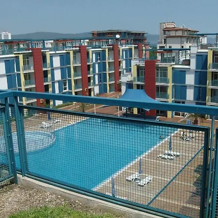 In Complex Elit 4 Lägenhet