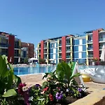 Appartement Elit 4 *